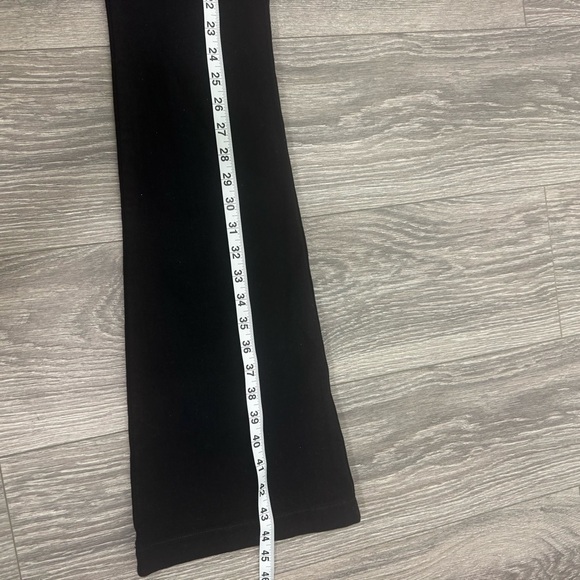SPANXshape™ EveryWear Black Flare Jeans Size Small - Picture 14 of 15